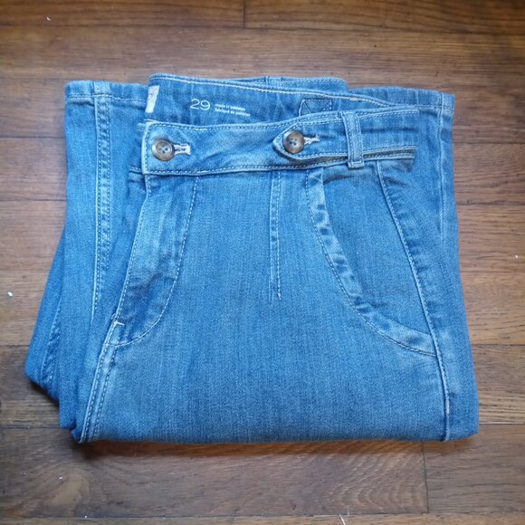 PILCRO ANTHROPOLOGIE Tower Flare Mid-Rise Jeans (sz29) - Picture 5 of 15